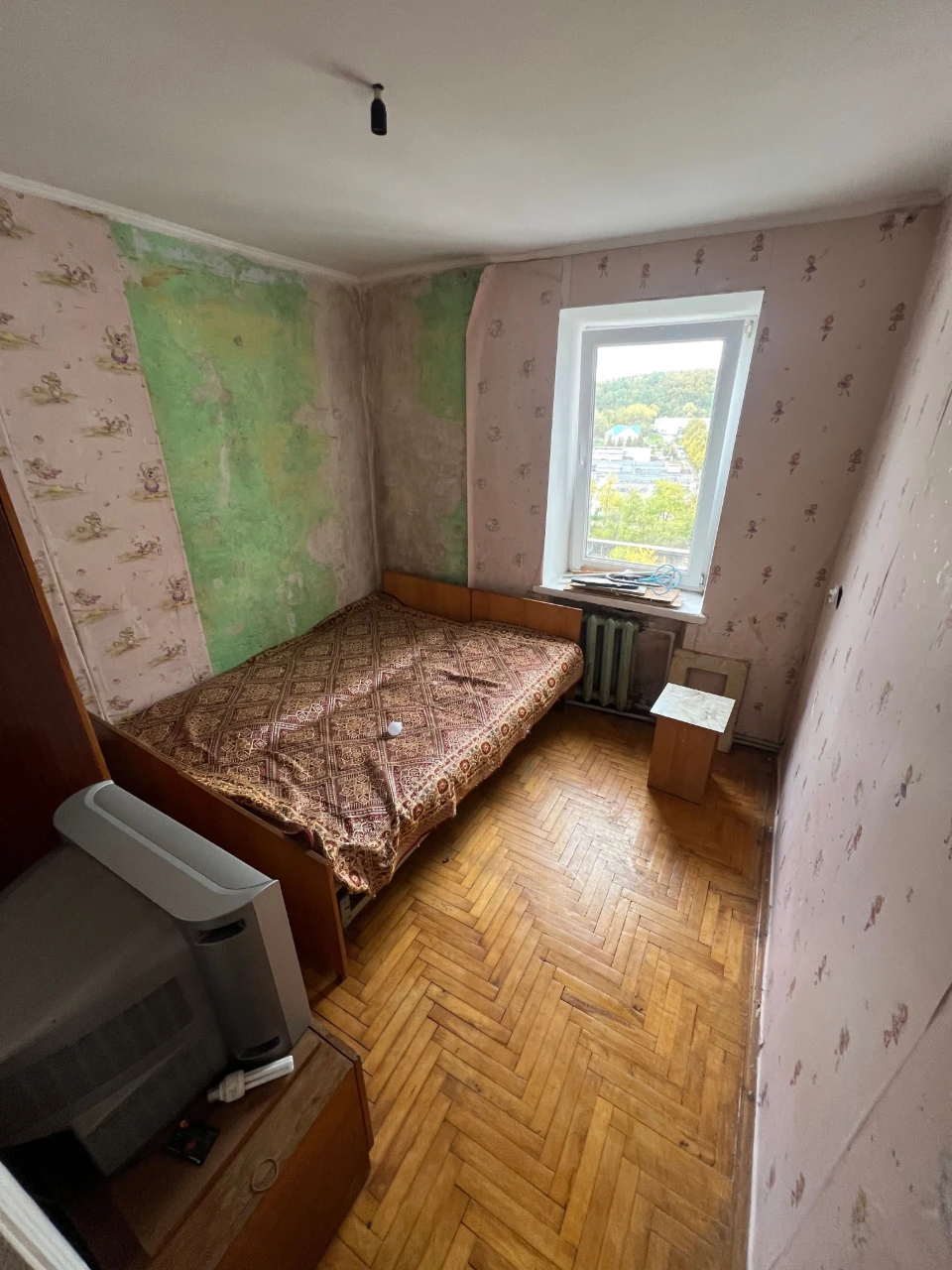 4-кімнатна квартира 74,6 м² у Трускавці, вул. Стебницька. Бе