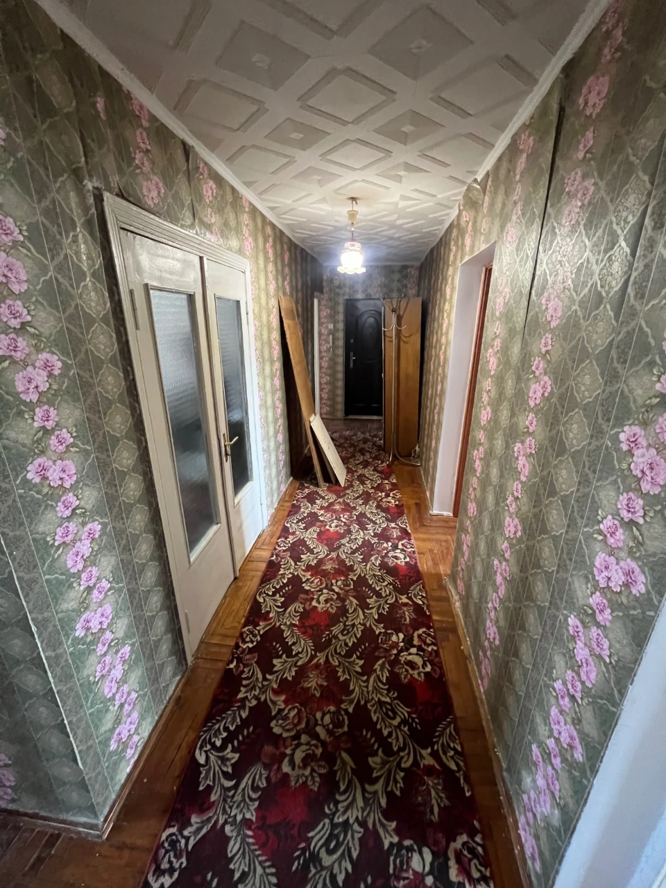 4-кімнатна квартира 74,6 м² у Трускавці, вул. Стебницька. Бе