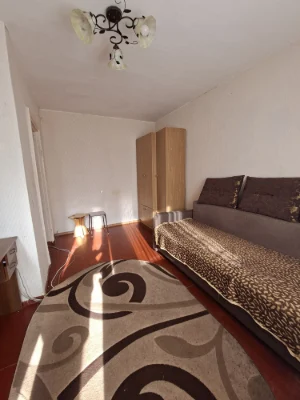Однокомнатная "гостинка" на 6 эт/9