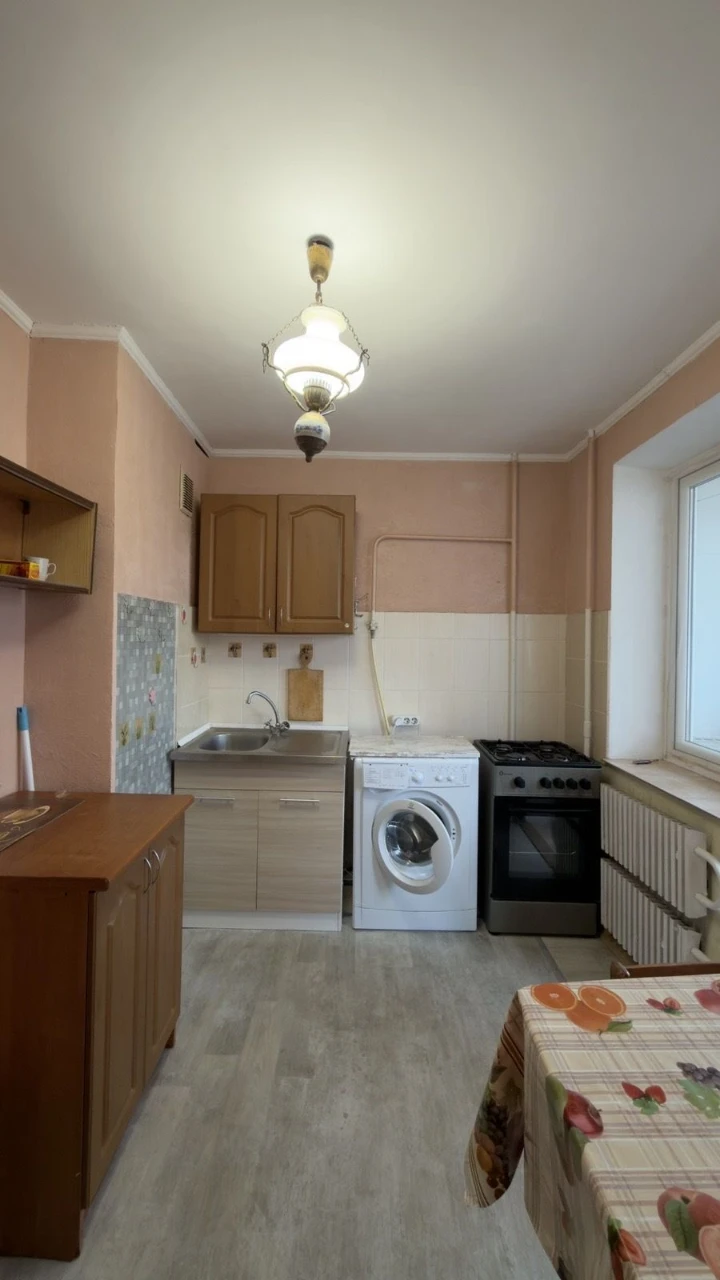 Продам 1к квартиру в районе 7й школы