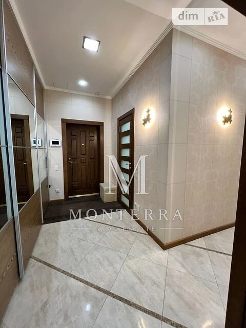 Sale of 1-room apartment 56 sq. m. on Andriy Verkhoglyada St. 14 • I
