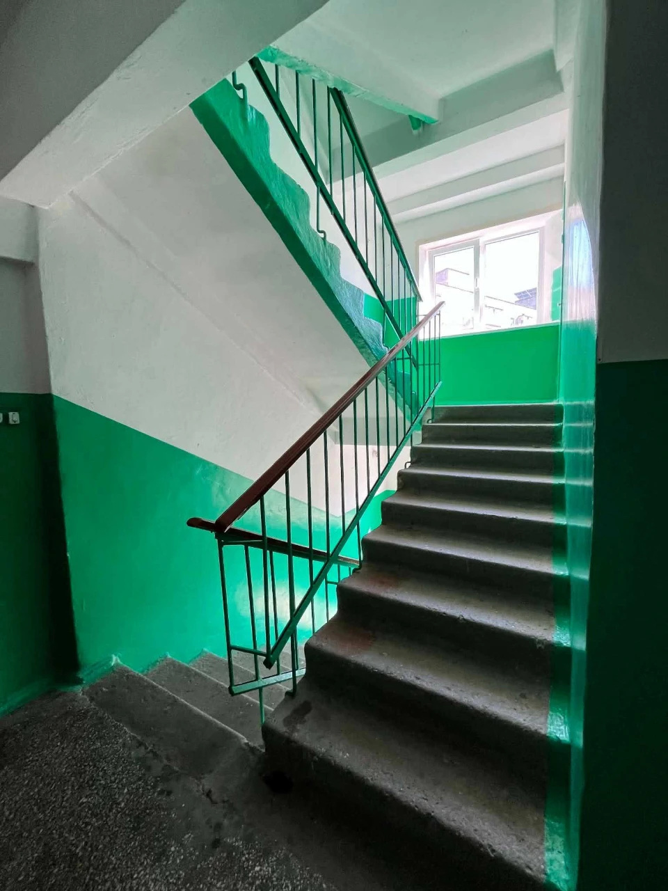 У продажу двокімнатна квартира у центрі Чорноморська у цегля