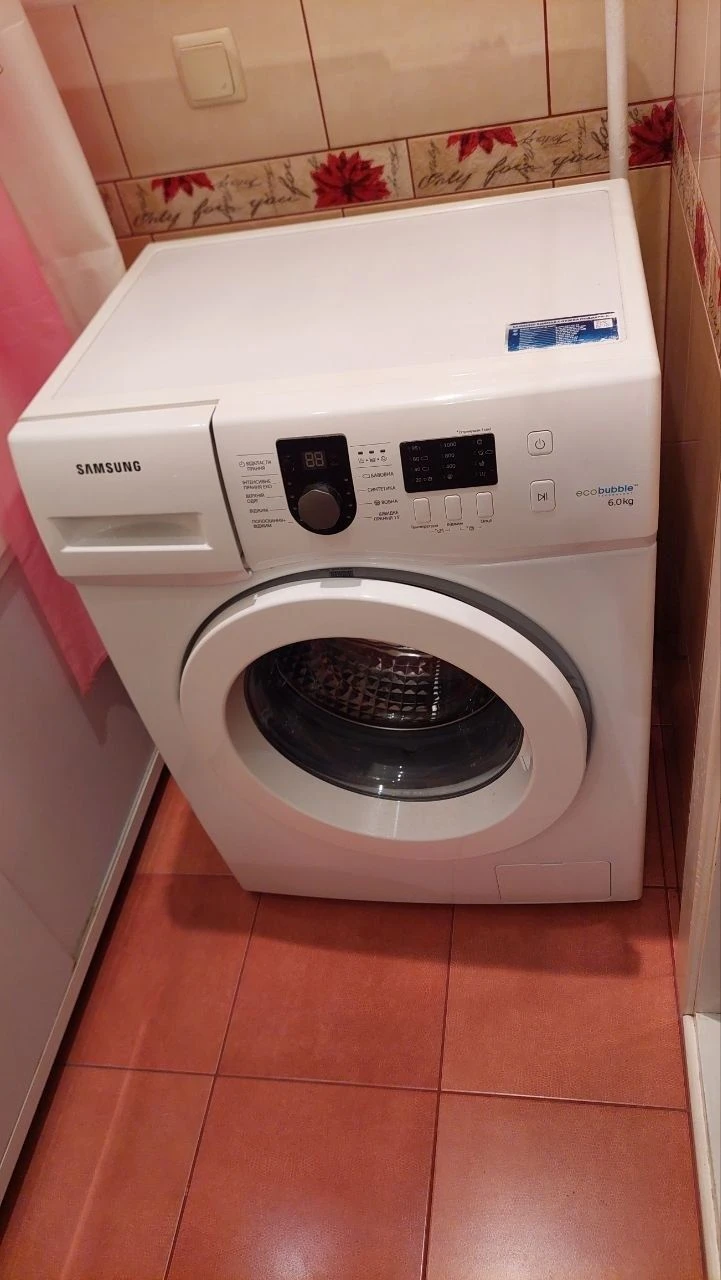 Продам 3-кімнатну квартиру в цегляному будинку!