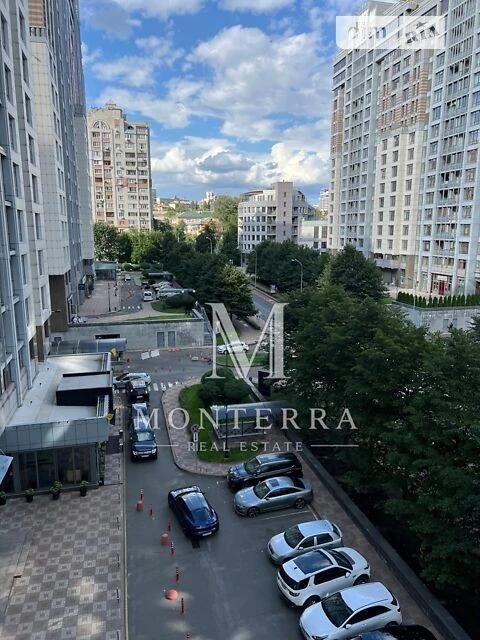 Sale of 1-room apartment 56 sq. m. on Andriy Verkhoglyada St. 14 • I
