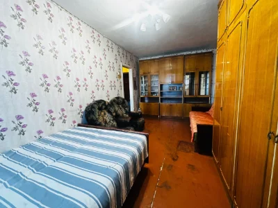Продам 1-кімнатну квартиру в центрі міста(вул.Соборна)