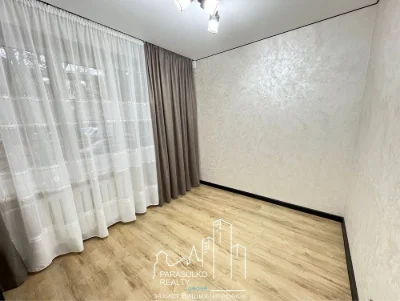 Продам 2-кімнатну квартиру з якісним ремонтом!