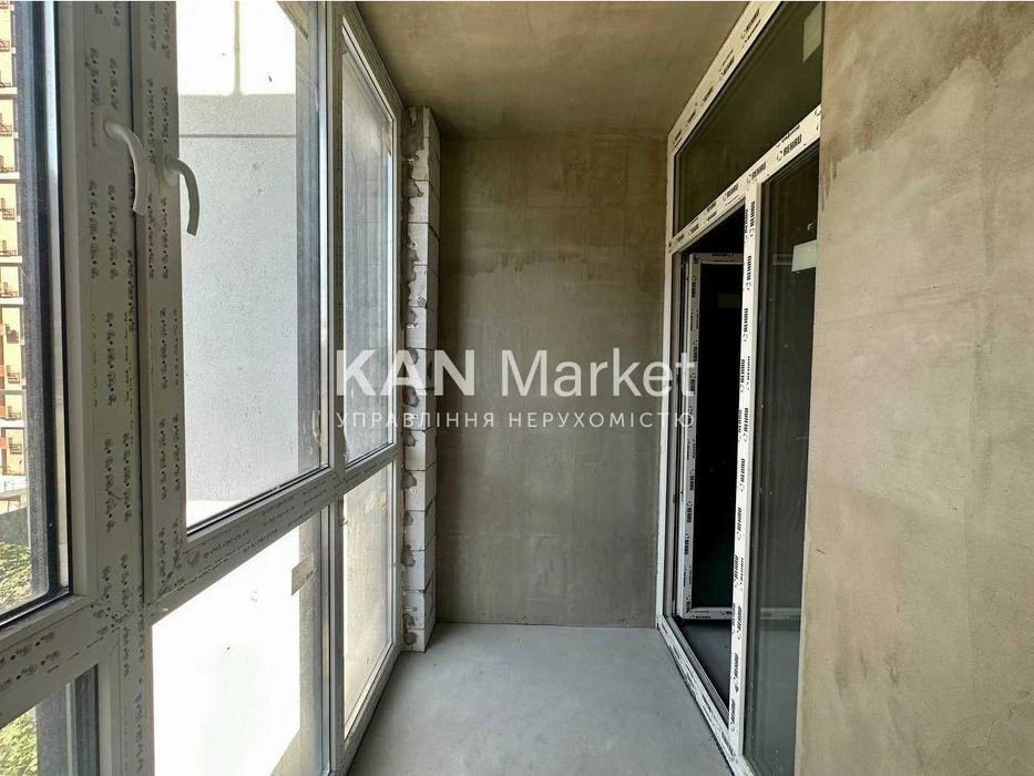 2-room apartment for sale 65.8 m² with a view of the courtyard in Fai