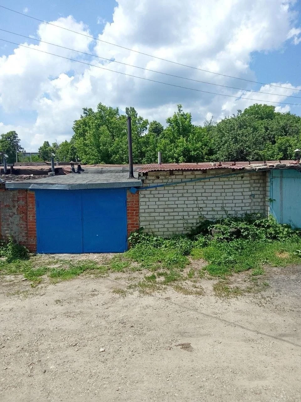 Продам гараж з кімнатою
