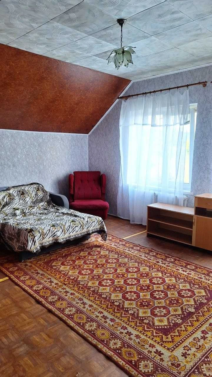 Оренда кімнати у затишному будинку з двором Підгроднє