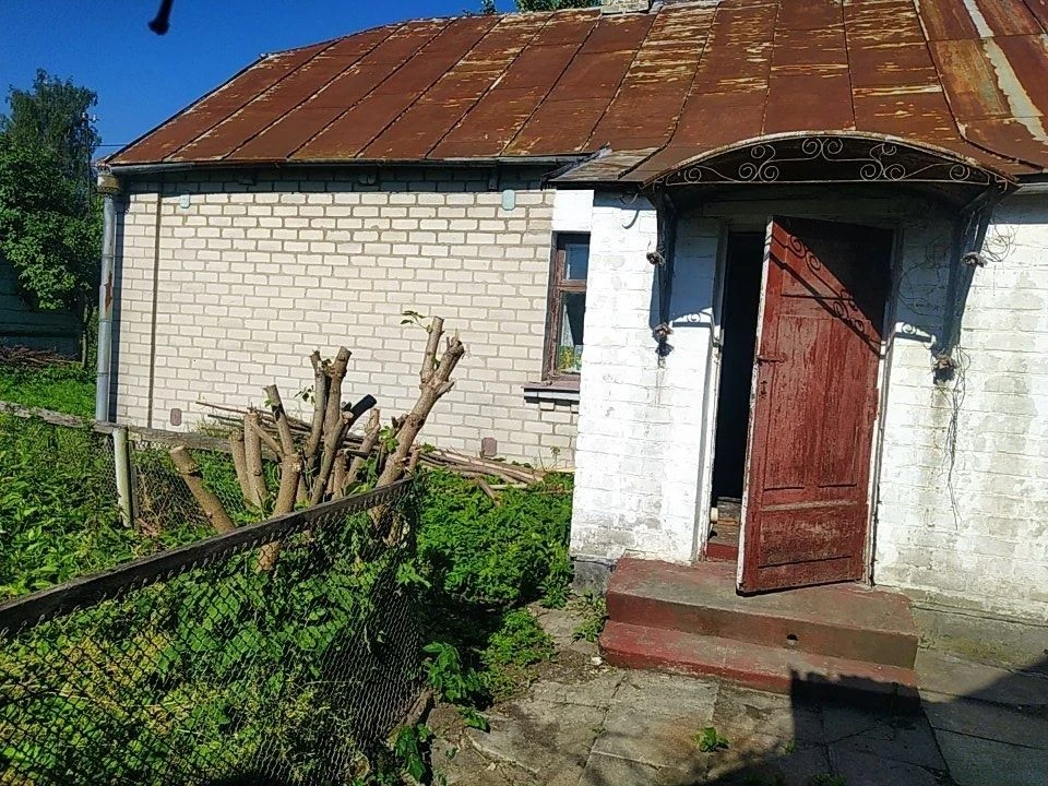 Продаю будинки  з ділянкою 26 ,3 соток місто Любомль , Волин