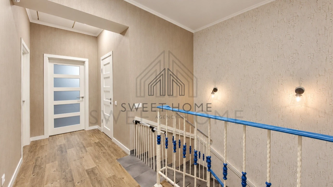 Продаж великого таунхаусу 165м² з ділянкою 2.5 сотки в Ірпін