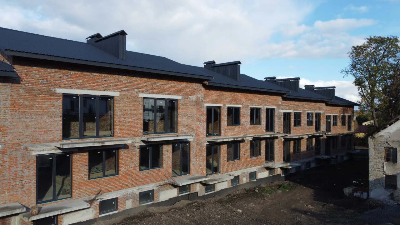 Продаж таунхаусів на мікрорайоні Жовтневий біля Сільпо!