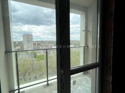 Квартира. Дніпро, Левка Лук'яненка вул. (Василя Жуковського)