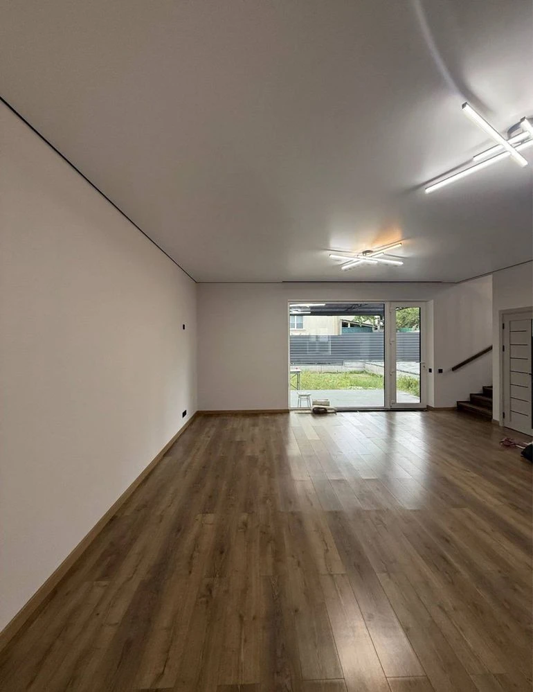 БЕЗ КОМІСІЇ | Продам дуплекс у Бучі з ремонтом — 90 м² на 3