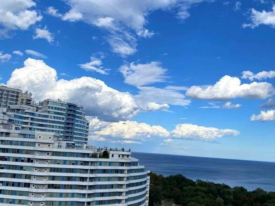 Квартира. Одеса, Літературна вул.