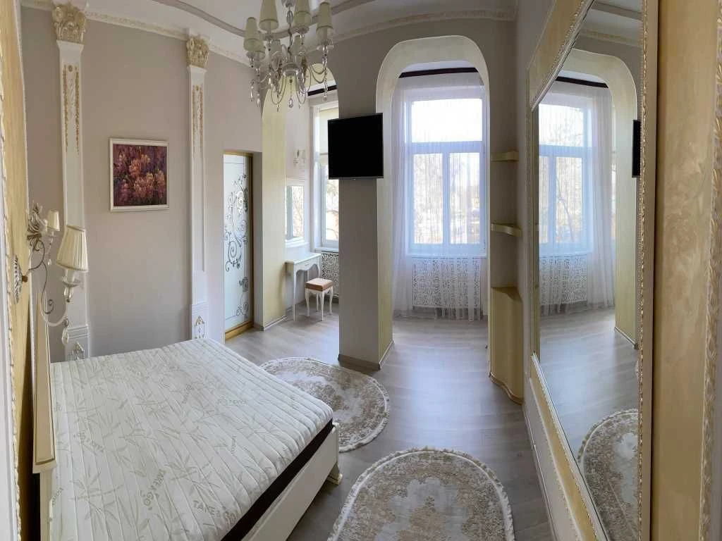 Продаж 4 кім квартири 147 м2. Євроремонт. Індив опал №1587