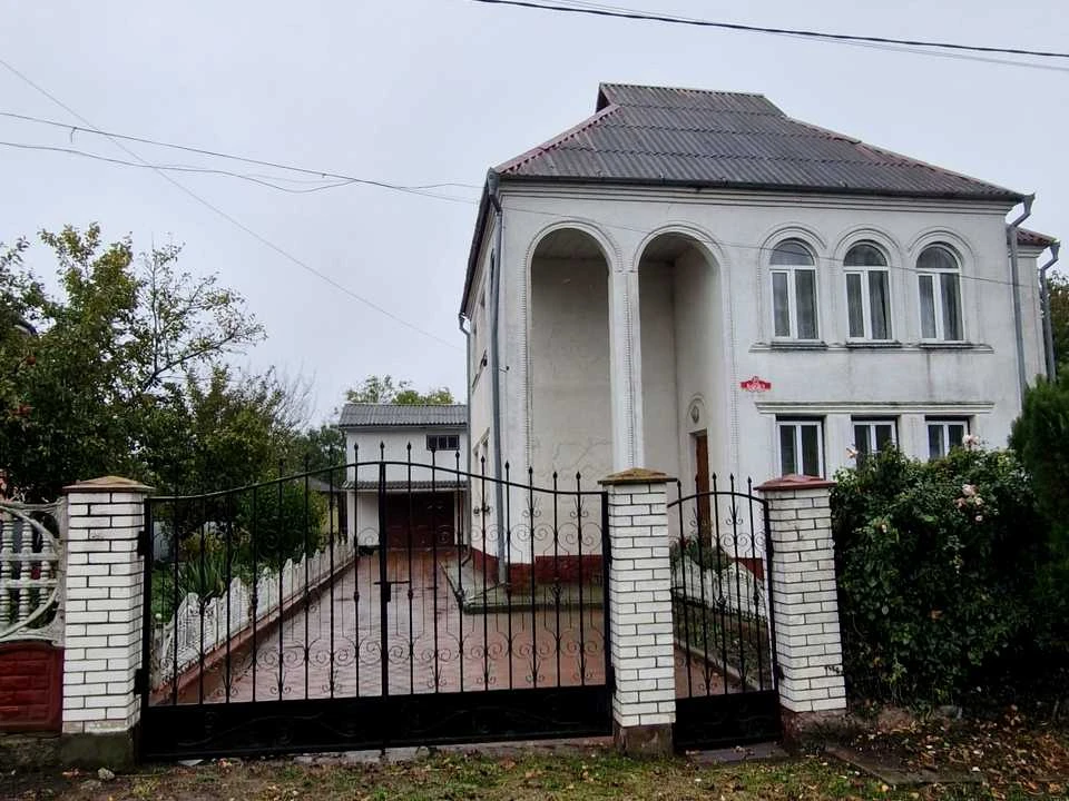 Будинок. Хмельницький, Баюна