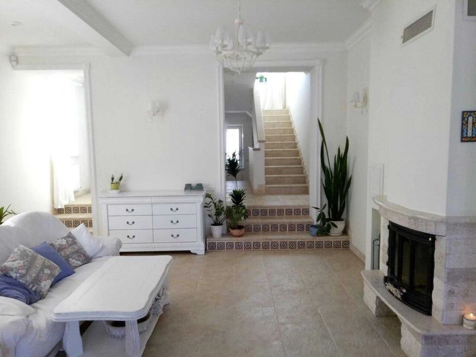 I will sell a house near the sea, park and fountain!