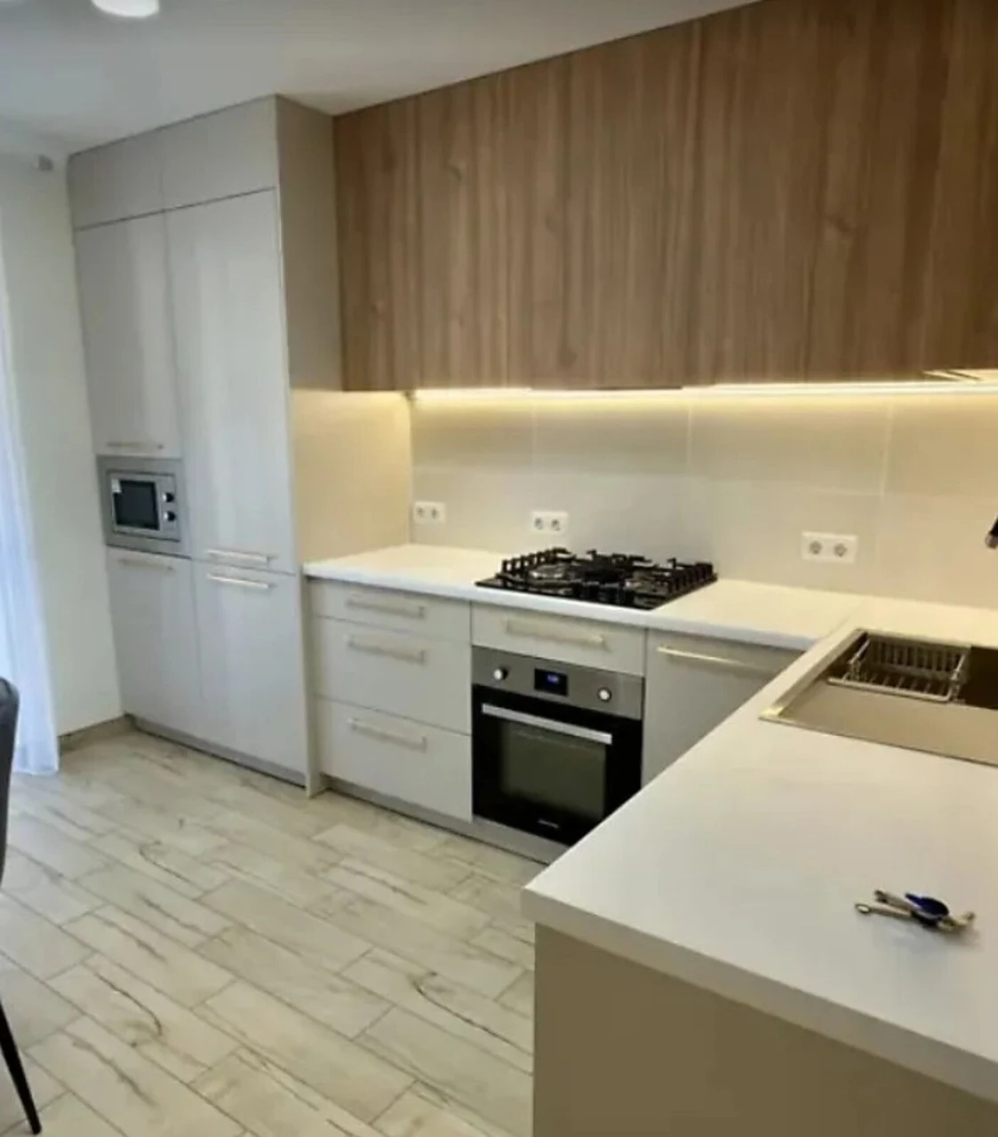 Продаж 1к квартири 45 кв. м на пров. Генерала Мирона Тарнавс