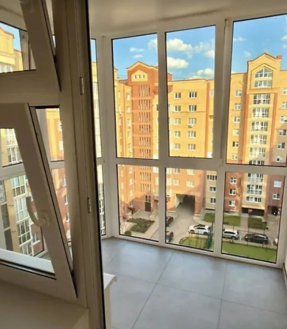 Продаж 1к квартири 45 кв. м на пров. Генерала Мирона Тарнавс