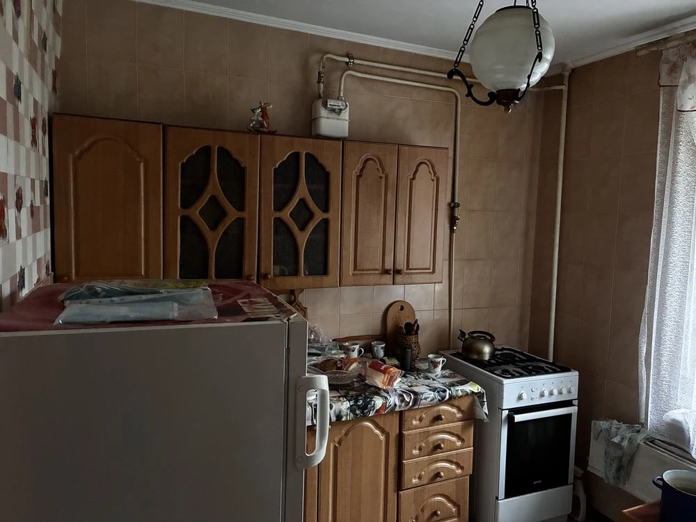 Продам 2 кімнатну квартиру на 2 поверсі цегляного будинку