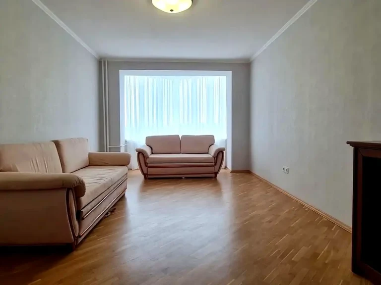 Оренда квартири 3-кімн. 94 м² 5/11 пов.