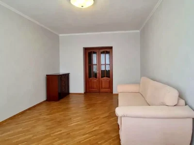 Оренда квартири 3-кімн. 94 м² 5/11 пов.