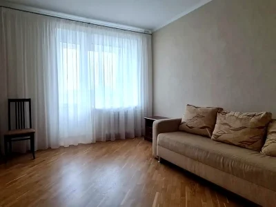 Оренда квартири 3-кімн. 94 м² 5/11 пов.