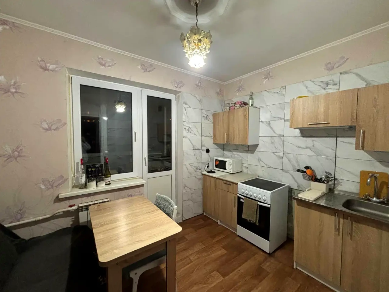 Оренда квартири 1-кімн. 42 м² 10/15 пов.