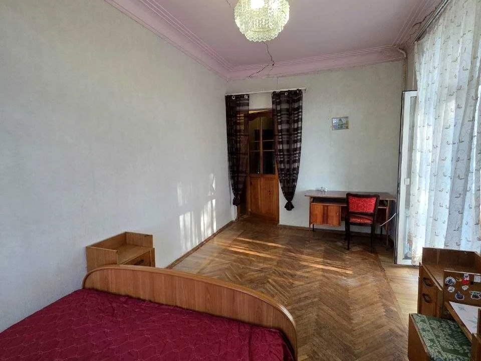 Квартира. Київ, Сергія Набоки вул.