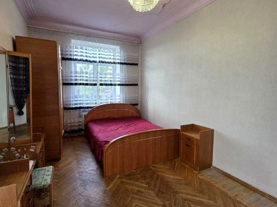 Квартира. Київ, Сергія Набоки вул.