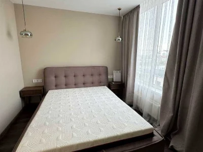 Квартира. Київ, Салютна вул.
