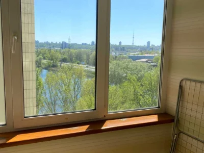 Квартира. Київ, Левка Лук'яненка вул.