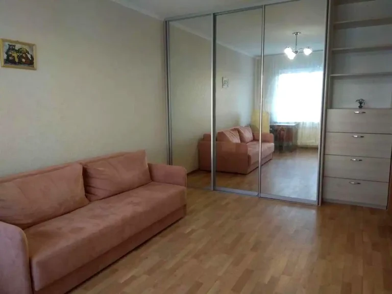 Оренда квартири 1-кімн. 41 м² 15/25 пов.
