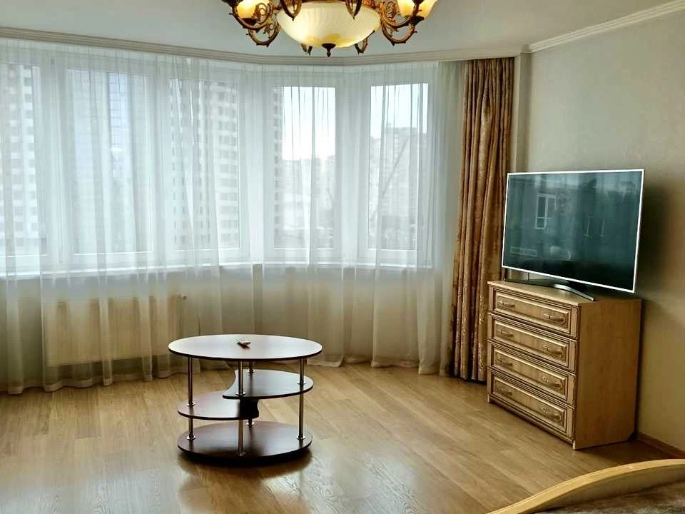 Квартира. Київ, Митрополита Андрея Шептицького вул.