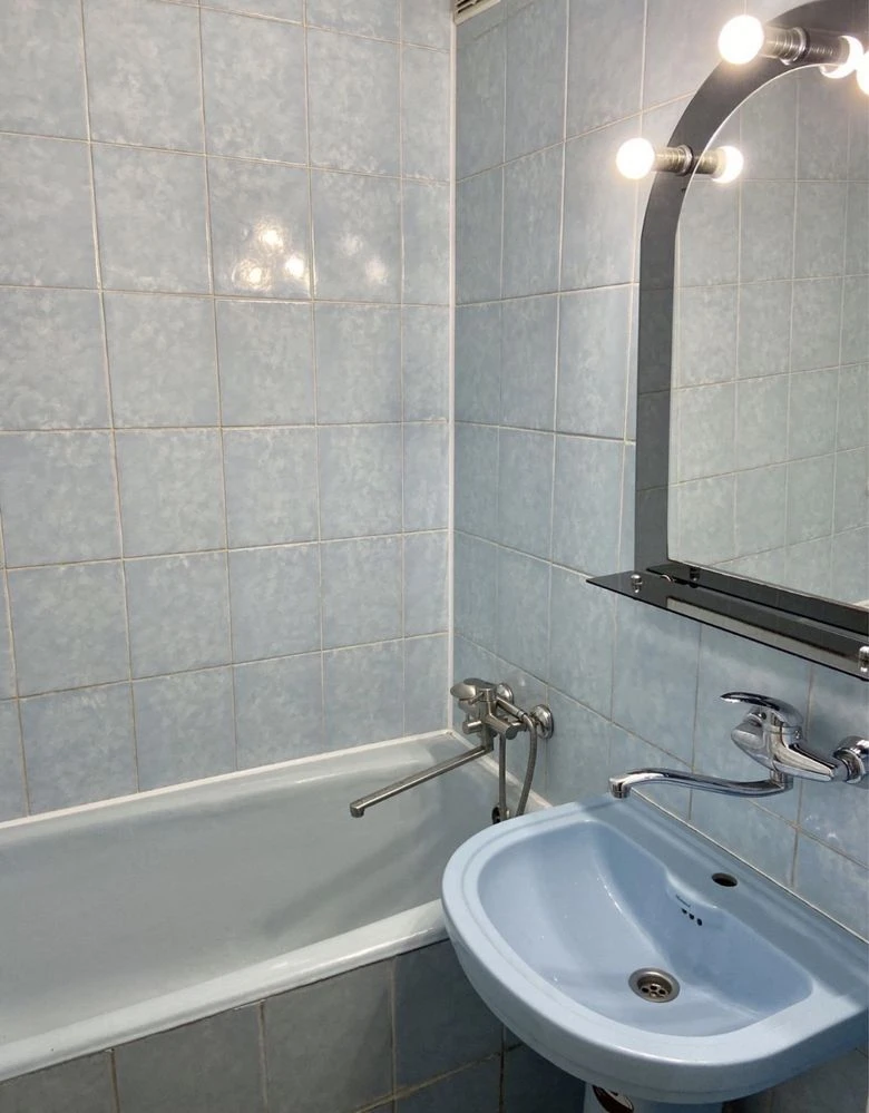 Продаж 3-кімнатної квартири, 72 м2, вул. Гориня