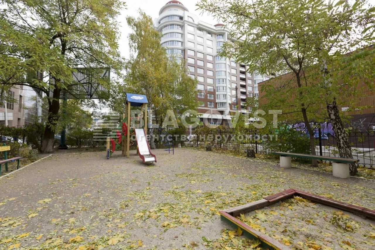 Продаж (73м) квартири Центр Києва Антоновича 140 Палац Украї