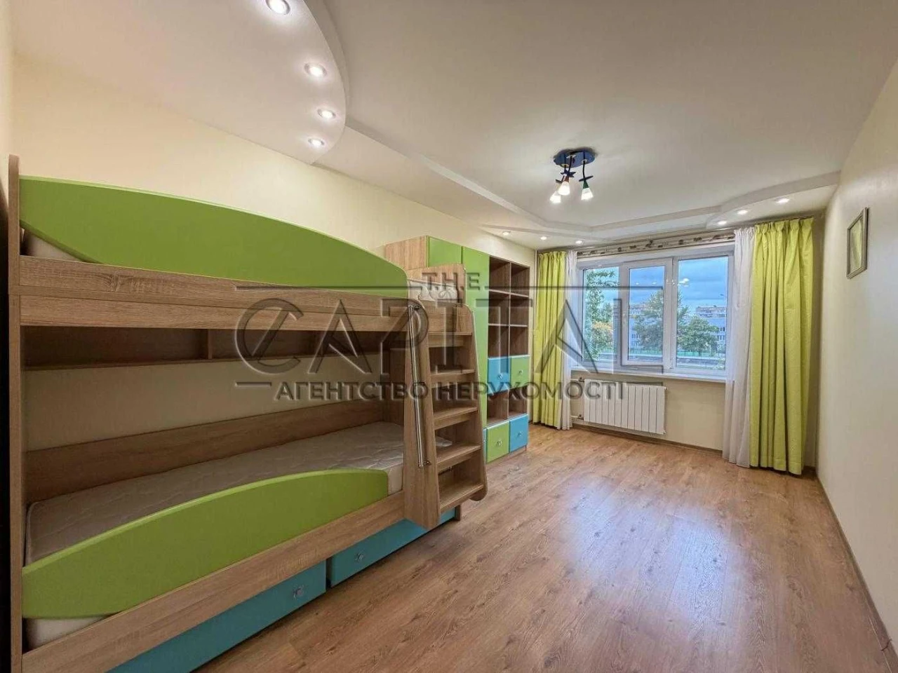Продаж 3к квартири 5 хвилинах від метро Героїв Дніпра укритт