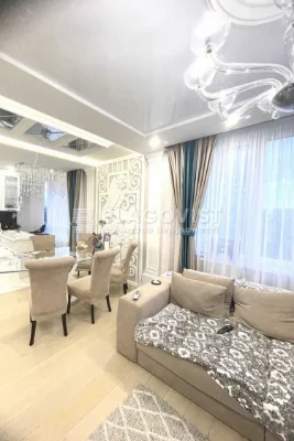Продаж 3-к квартири, 100м2, З Ремонтом, Деміївка, Саперна-ло