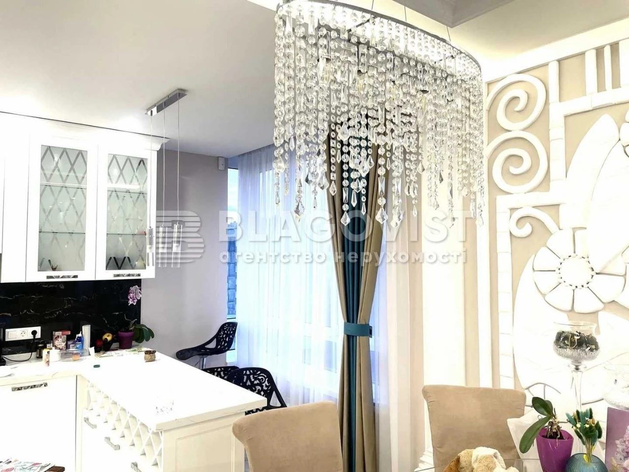 Продаж 3-к квартири, 100м2, З Ремонтом, Деміївка, Саперна-ло