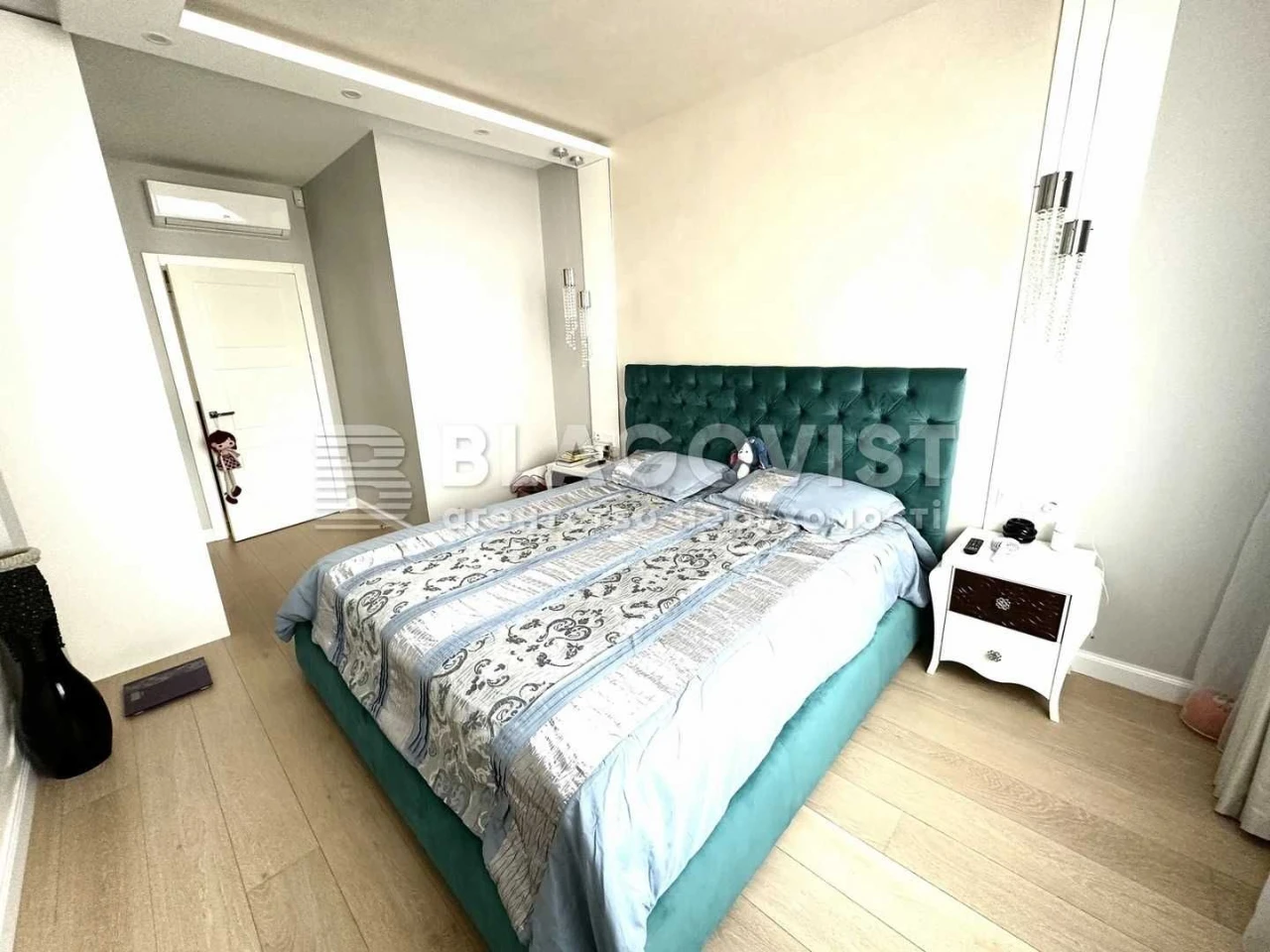Продаж 3-к квартири, 100м2, З Ремонтом, Деміївка, Саперна-ло
