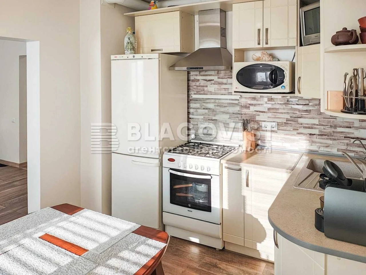 Продаж 3-к квартири  вул. Чистяківська, 7  Святошинський  М"