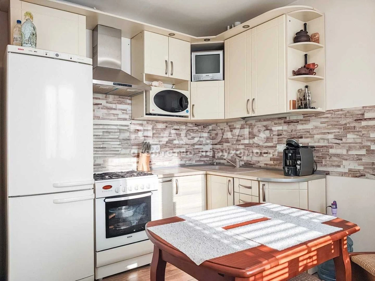 Продаж 3-к квартири  вул. Чистяківська, 7  Святошинський  М"