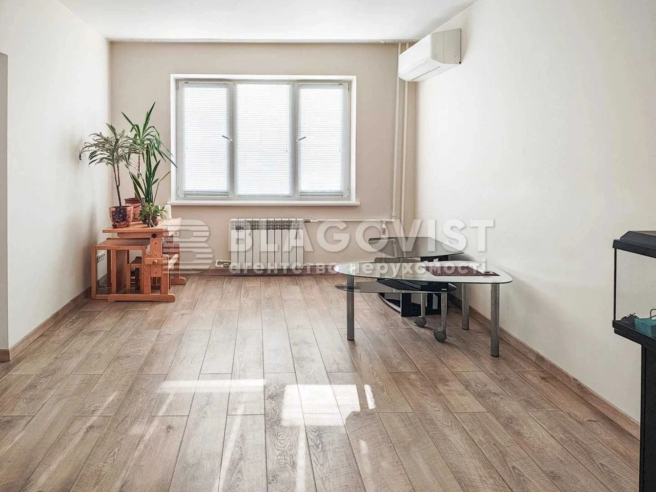 Продаж 3-к квартири  вул. Чистяківська, 7  Святошинський  М"