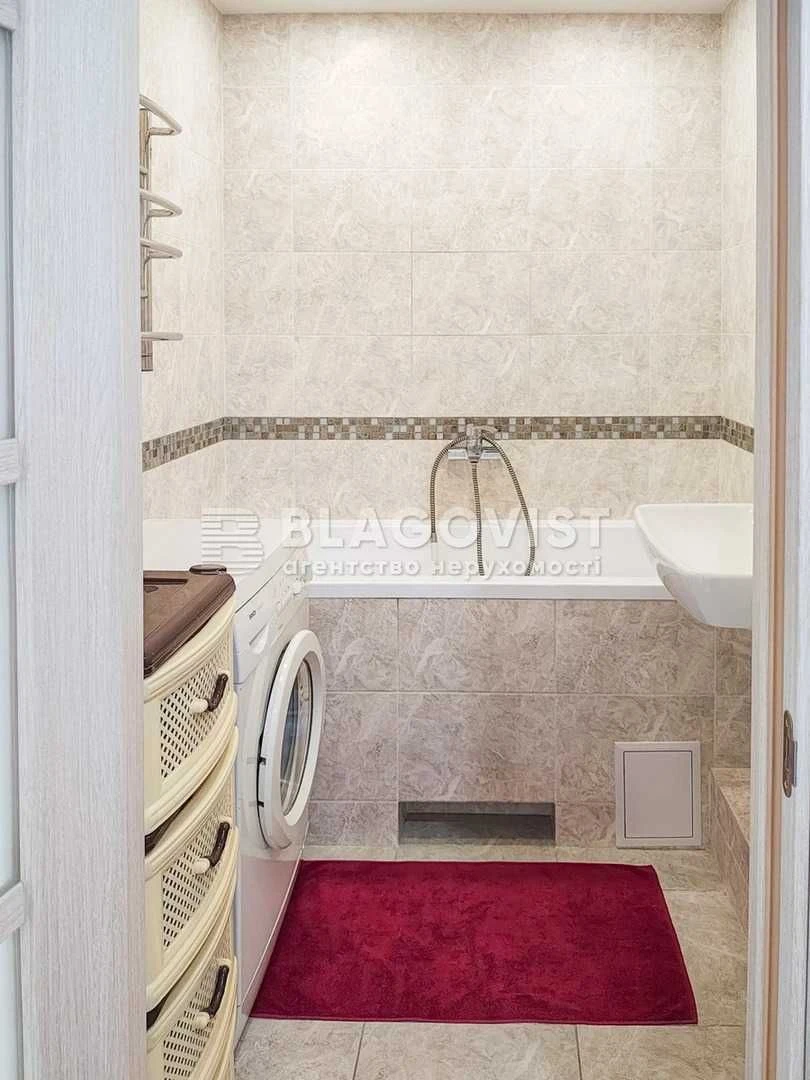 Продаж 3-к квартири  вул. Чистяківська, 7  Святошинський  М"