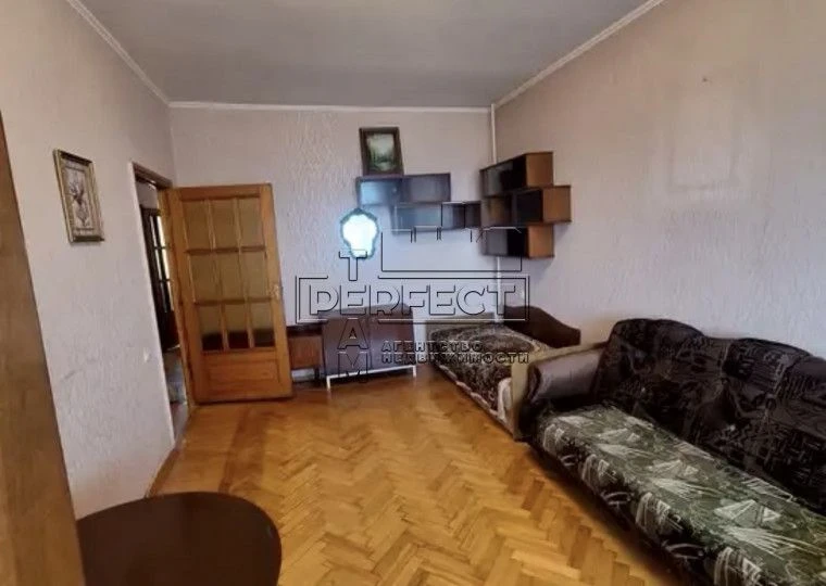 Продаж 2к квартири Мілютенка 10/1 / Милютенко 10/1