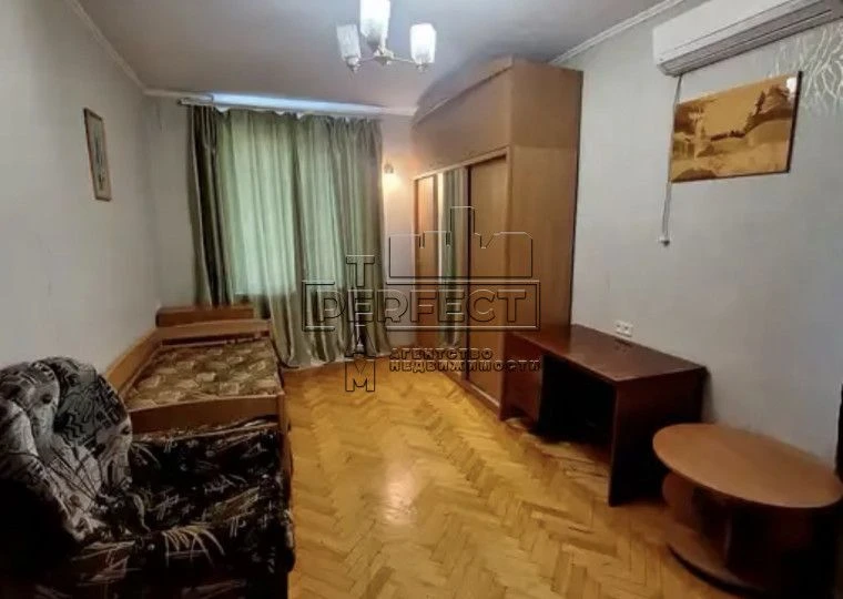 Продаж 2к квартири Мілютенка 10/1 / Милютенко 10/1