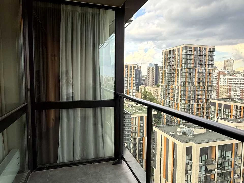 Квартира. Київ, Джона Маккейна вул.