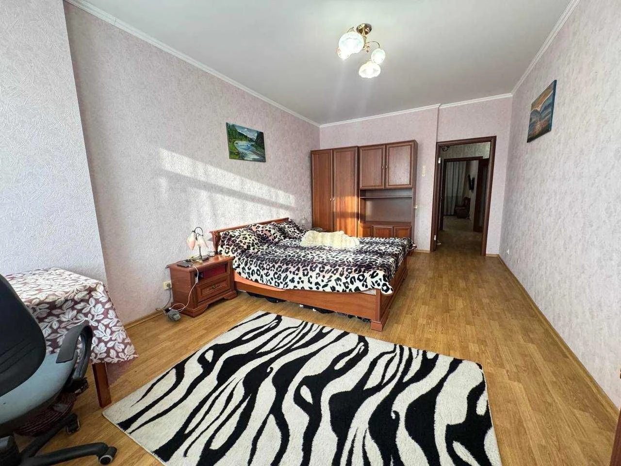 Продається 3х кімнатна кватрира вул Мишуги 2 Позняки Осокорк