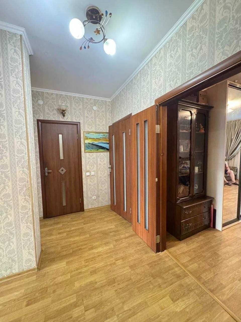 Продається 3х кімнатна кватрира вул Мишуги 2 Позняки Осокорк
